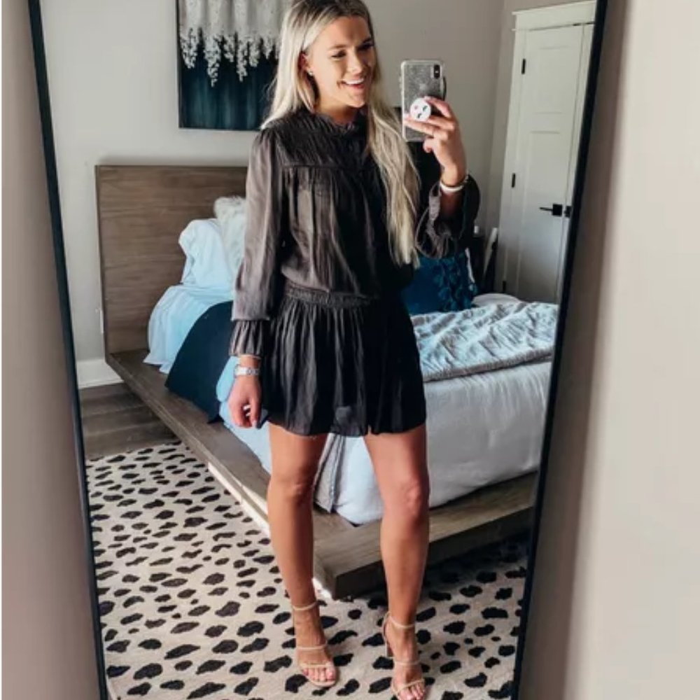 Vestique Wishing Well gray smocked waist balloon sleeve silky midi dress S